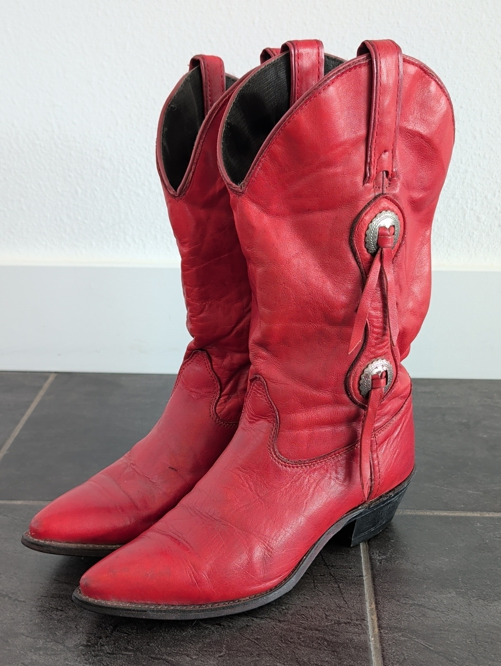 Vintage Capezio Red Leather Western Cowgirl Boots With Silver Accents Size 7½
